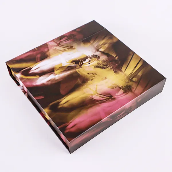 Geschenkboxen für Bekleidung